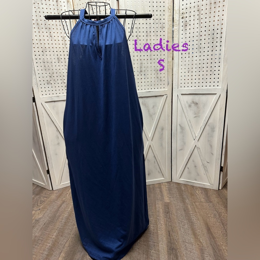 NWT ladies Sm dress